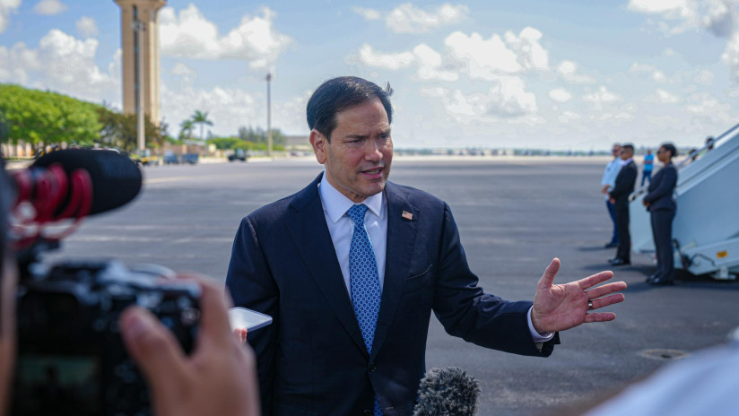 <p>Rubio: "H&ouml;rm&uuml;zdən gəmilərin ke&ccedil;məsinə təkcə biz k&ouml;mək edirik, digər &ouml;lkələr də pul ayırmalıdı"</p>