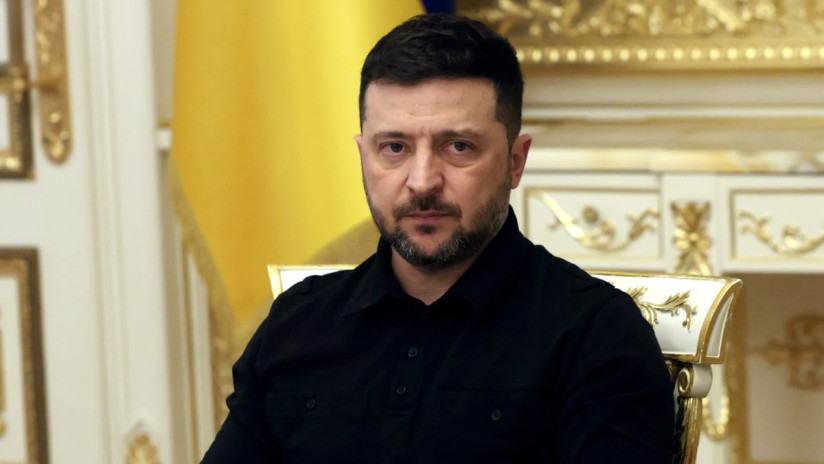 <p>Zelenski: &ldquo;Şimali Koreya Rusiyaya təxminən 10 min hərb&ccedil;i g&ouml;ndərməyə hazırlaşır&rdquo;</p>