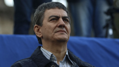 <p>M&uuml;dafiə&ccedil;iləri: "Əli Kərimlinin vəsatətləri m&uuml;sadirə olunur, sovqat qəbuluna imkan verilmir"</p>