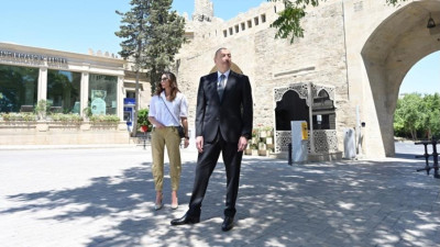 <p>&ldquo;Memarlıq əsərləri &ouml;zbaşına m&uuml;daxilələr qarşısında m&uuml;dafiəsiz qalır&rdquo;</p>