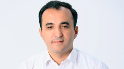 <p>Akif Qurbanov: &ldquo;Hicablı qızların təhsildən uzaqlaşdırılması tariximizin n&ouml;vbəti utanc səhifəsidir&rdquo;</p>